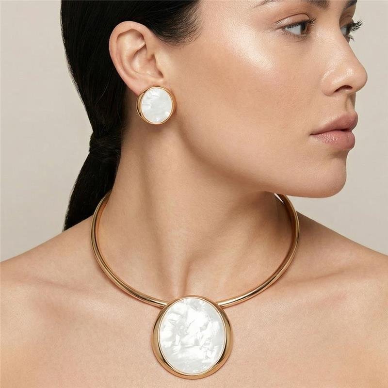Brinco Redondo Banhado Ouro — ALUENA