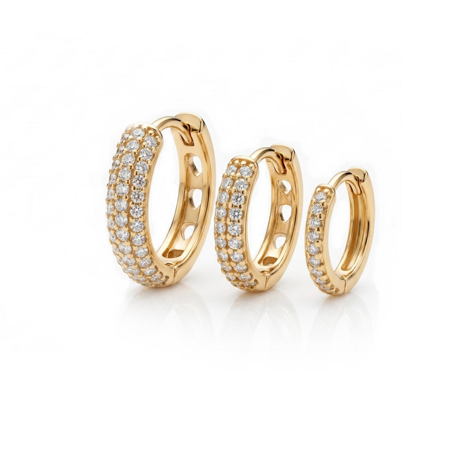 Trio de brincos argola cravejados banhados a ouro, tamanhos 18mm, 15mm e 13mm