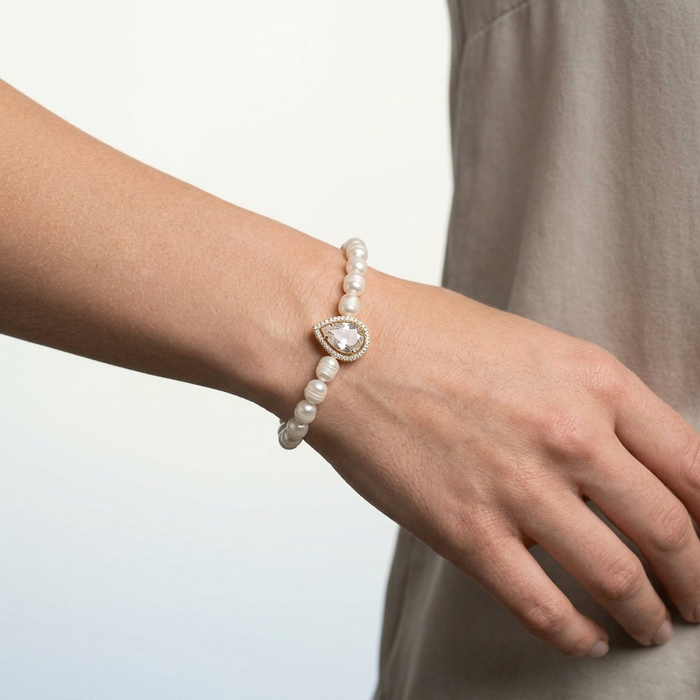 Pulseira Pérolas Água Doce com Gota Cravejada · Banhado a Ouro