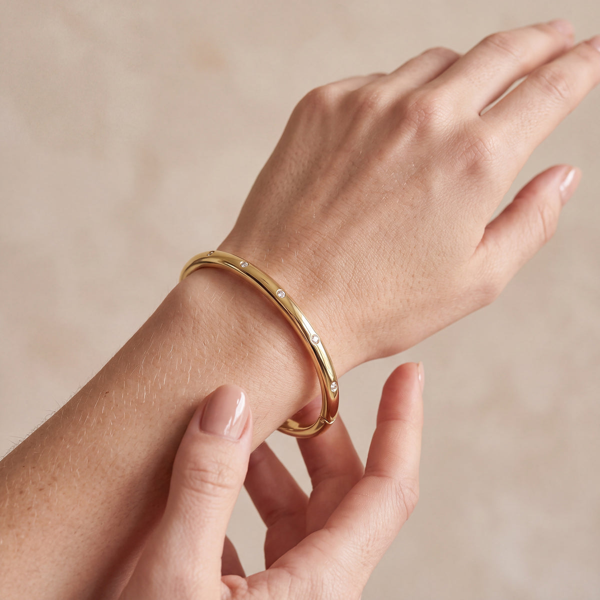 Bracelete Pontos de Luz · Banhado a Ouro