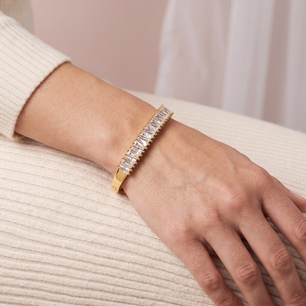Bracelete Cravejado Baguete · Banhado a Ouro